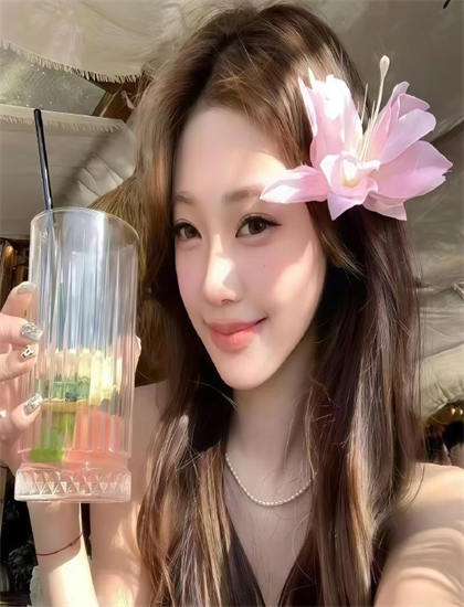 雯雯在工地被灌满精在线视频播放_叶玉卿最经典的三部电影免费观看_生化危机5快播