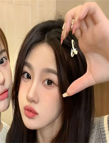 扑克魔术视频_厨房里的游戏2免费观看_冲上云霄2在线观看